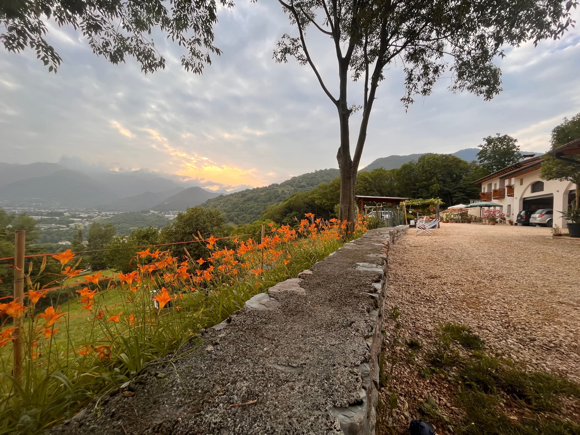 Esterni - Riva dei Coz