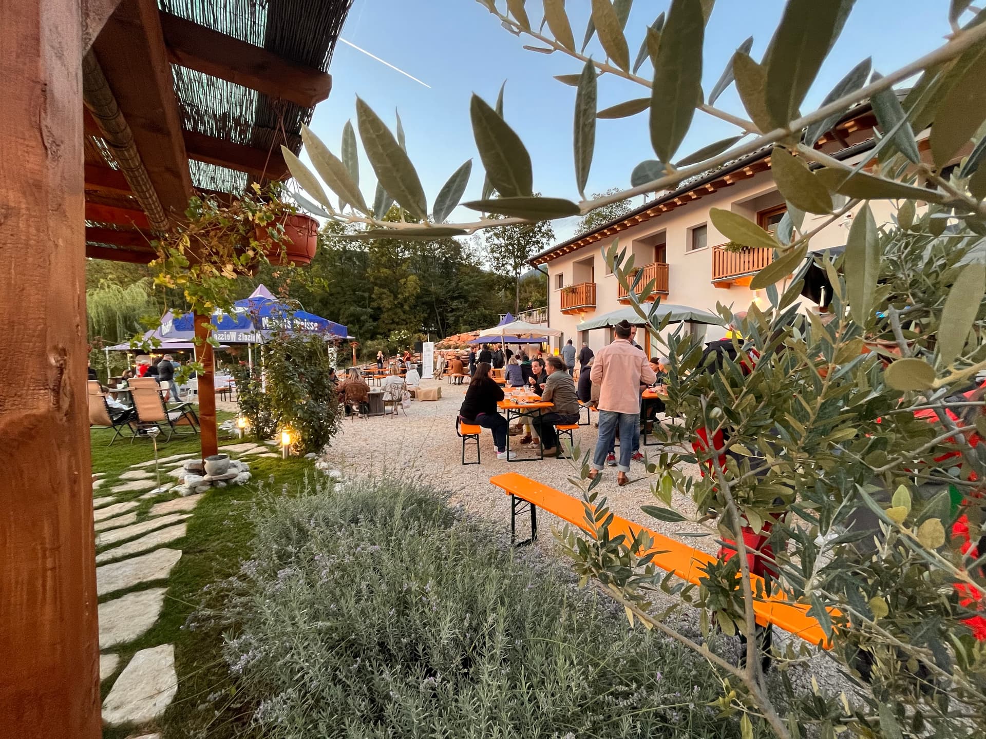 Esterni - Riva dei Coz